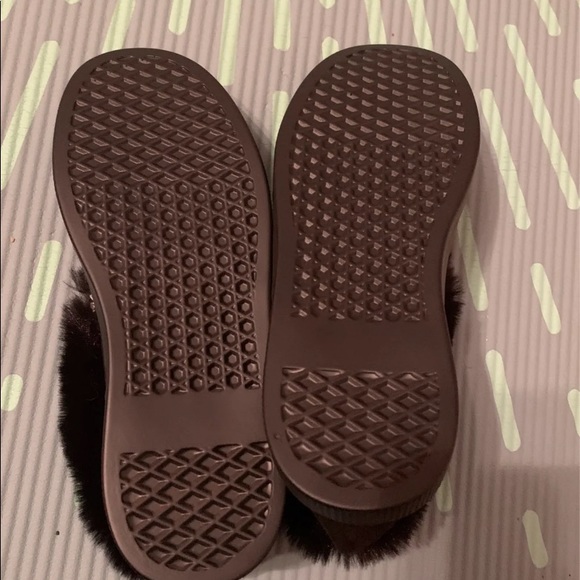 Soled Fur Slippers - Picture 3 of 3